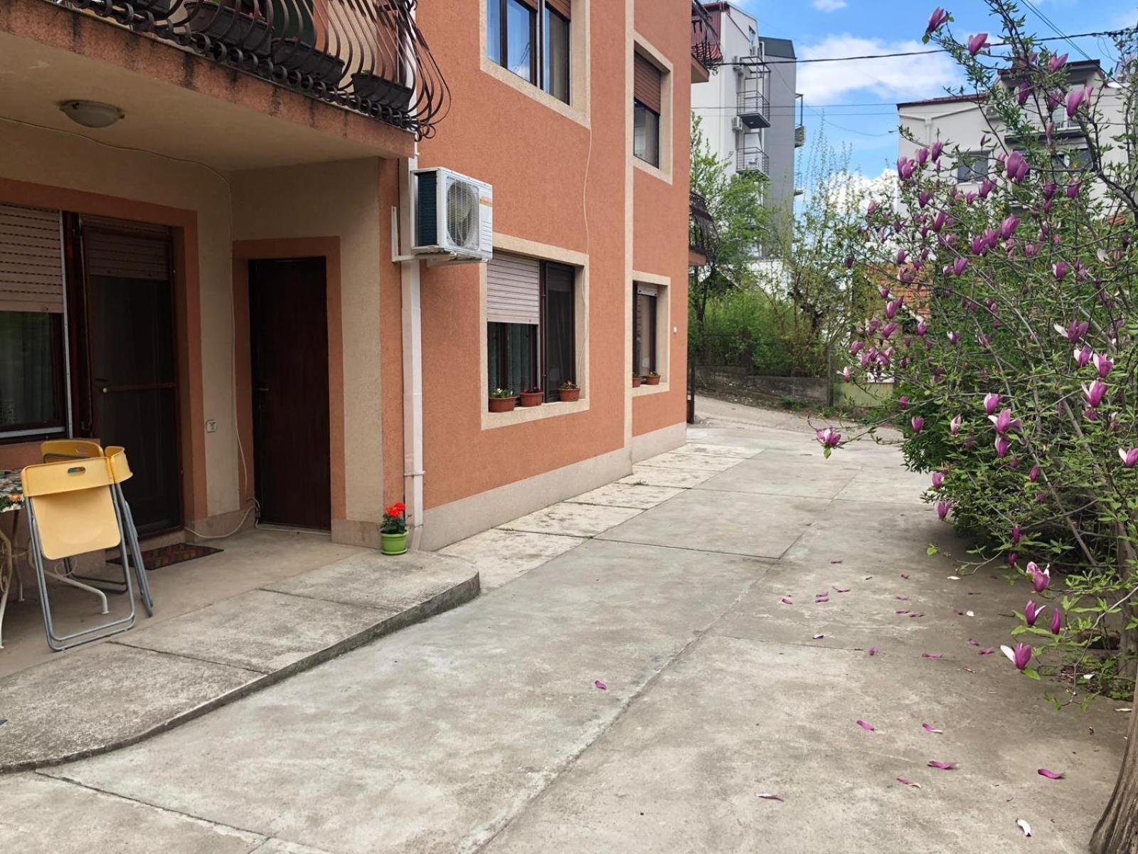 Nela Apartmani Ni Εξωτερικό φωτογραφία